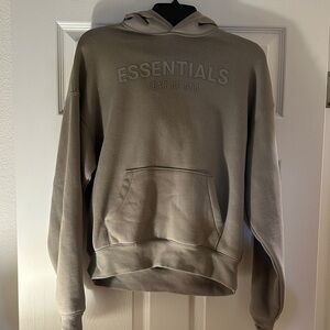 Fear of God Essentials Hoodie 
Essentials Moss Hoodie
Kids/Large